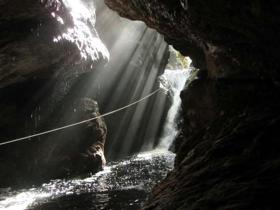 Plettenberg Bay: Canyoning Trip - Starting at base camp with the right gear