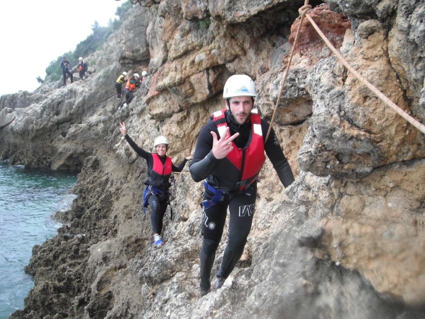 Portinho da Arrábida: Coasteering Boat Tour - The guides and the tone of the experience