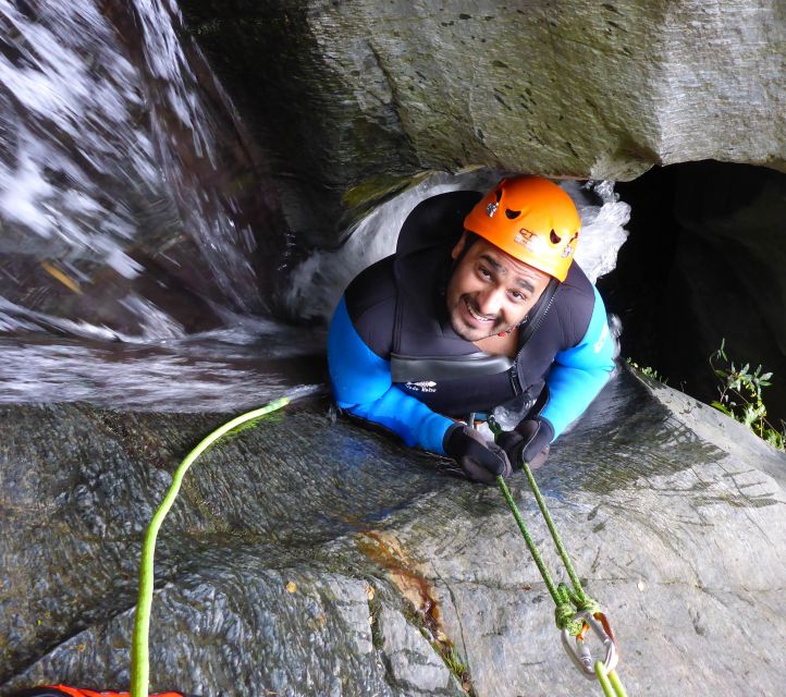 Queenstown: Gibbston Valley Half-Day Canyoning Adventure - Walking, climbing, and entering the gorge