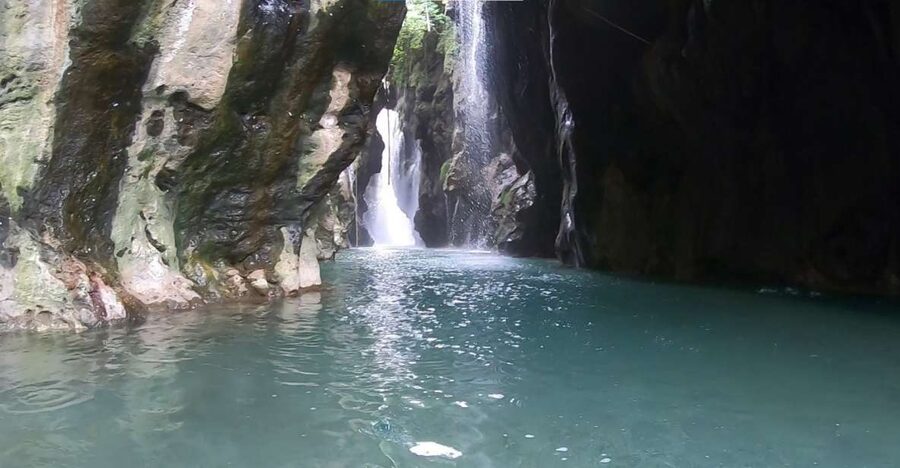 Rethymno: Canyoning Tour in the Kourtaliotiko Gorge - Getting ready in a neoprene suit