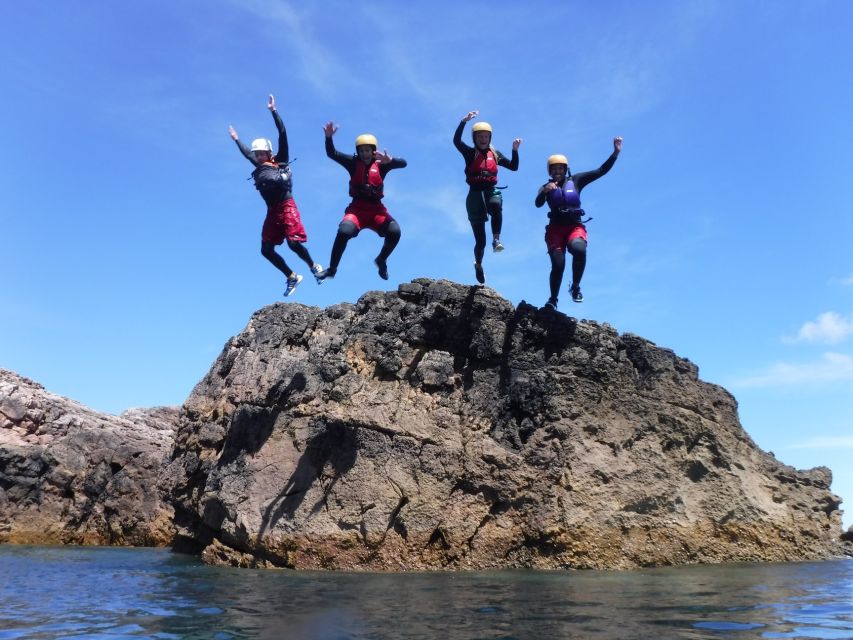 Sagres: Coasteering - Swimming, Cliff Jump & Rock Climbing - Why Sagres is made for coasteering