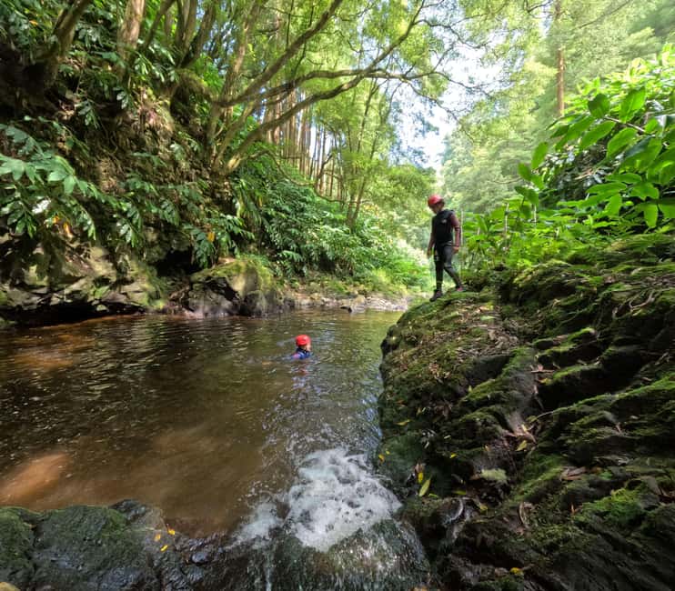 São Miguel Azores - Canyoning Ascend - Moinhos do Félix - Climbing waterfalls instead of rappelling