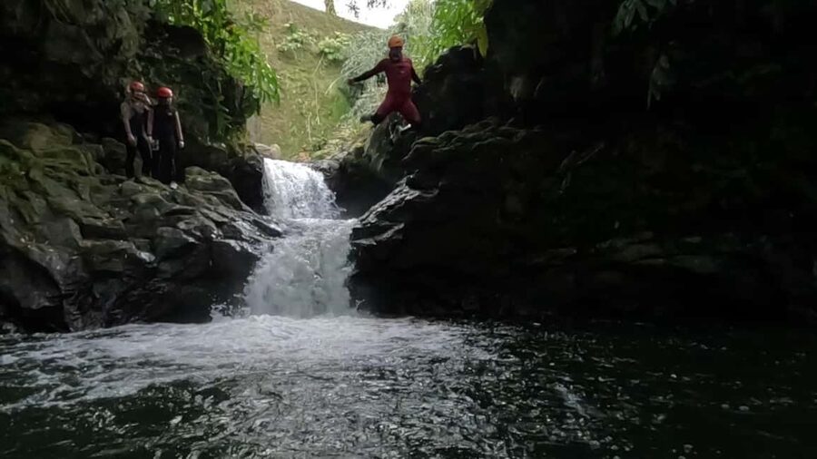 São Miguel Azores - Canyoning Ascend - Moinhos do Félix - Choosing your own level of adventure