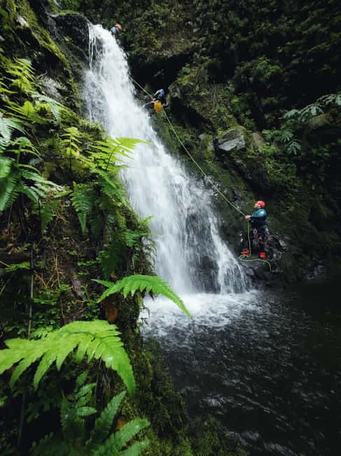 São Miguel: Level 1 Canyoning in Ribeira dos Caldeirões - Why Ribeira dos Caldeirões makes a good first canyoning trip
