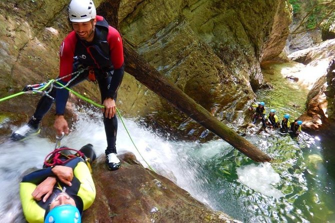 Sports canyoning in the Vercors near Grenoble - Equipment, guide support, and group size