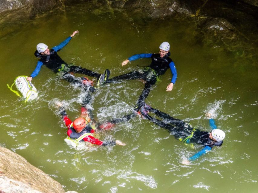 Starzlach Gorge: Beginners Canyoning Tour - The second briefing and the first rope work
