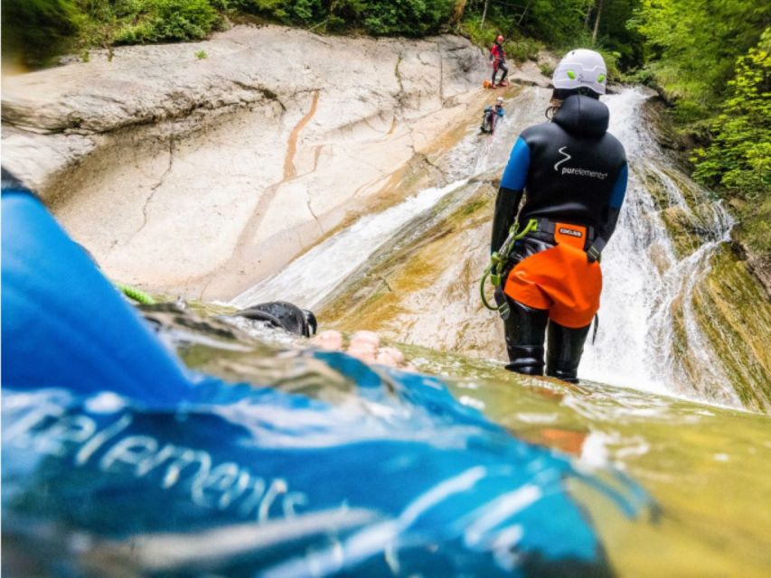Starzlach Gorge: Beginners Canyoning Tour - Meeting at Winkel 18 and preparing for the gorge